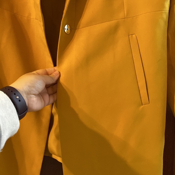 NWT✨ Rachel Zoe oversized yellow blazer - Picture 3 of 8